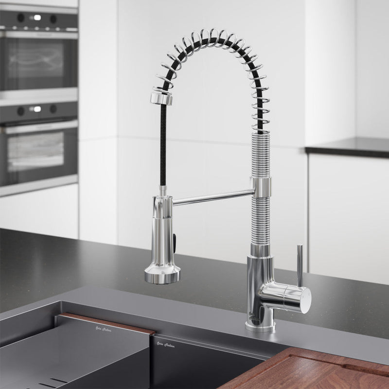 Swiss Madison Nouvet Single Handle, Pull-Down Kitchen Faucet in Chrome