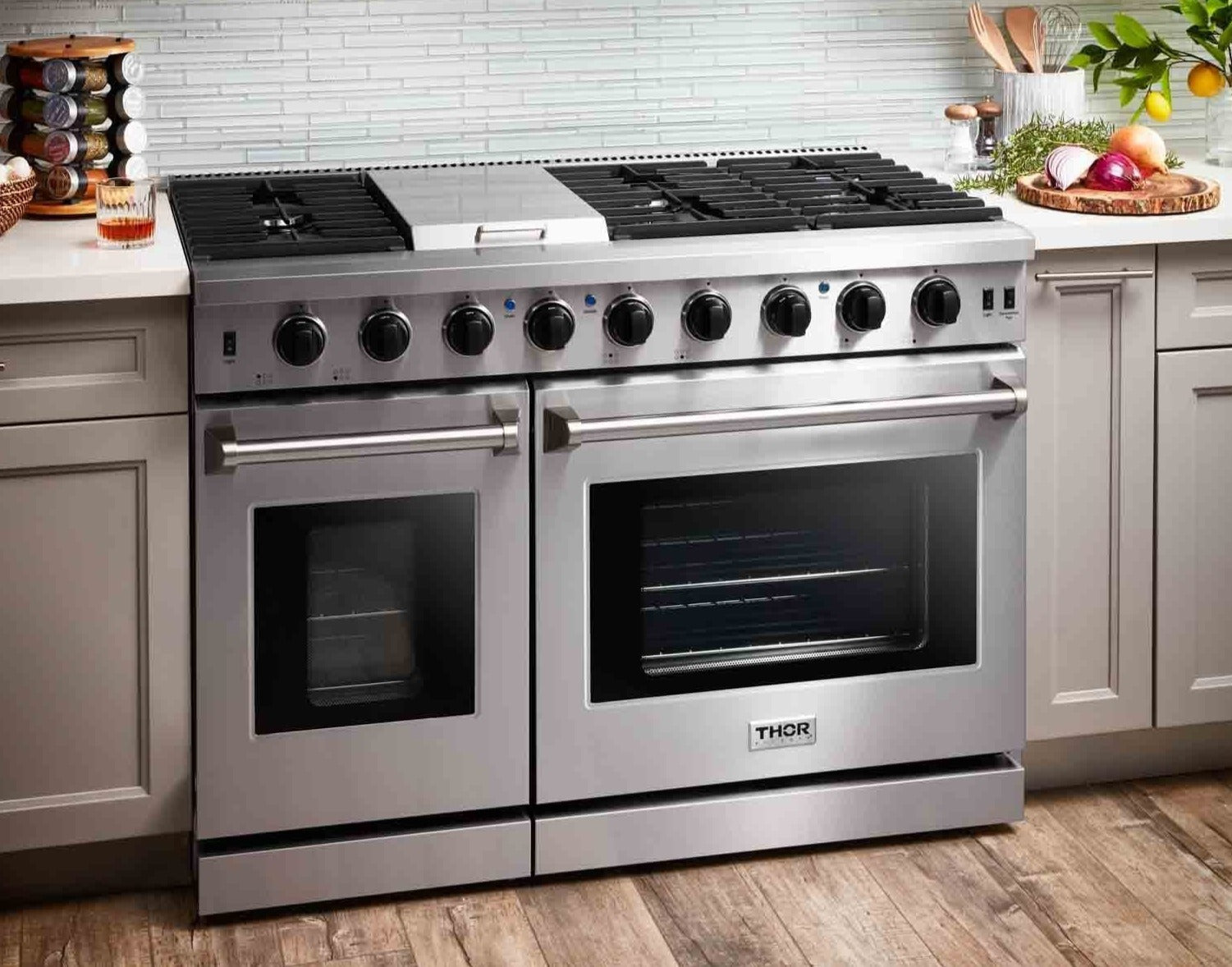 Thor Kitchen 48-Inch 6.8 cu. ft. Double Oven Gas Range in Stainless Steel LRG4807ULP